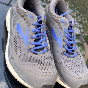 Brooks dyad‎ 10 blue grey women’s running shoes